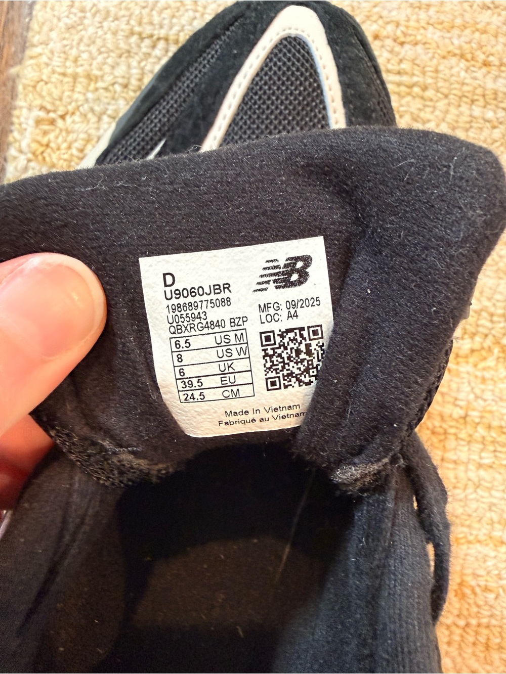 New Balance 960 Black, Pink & Cream Retro Chunky Sneakers - Picture 7 of 7